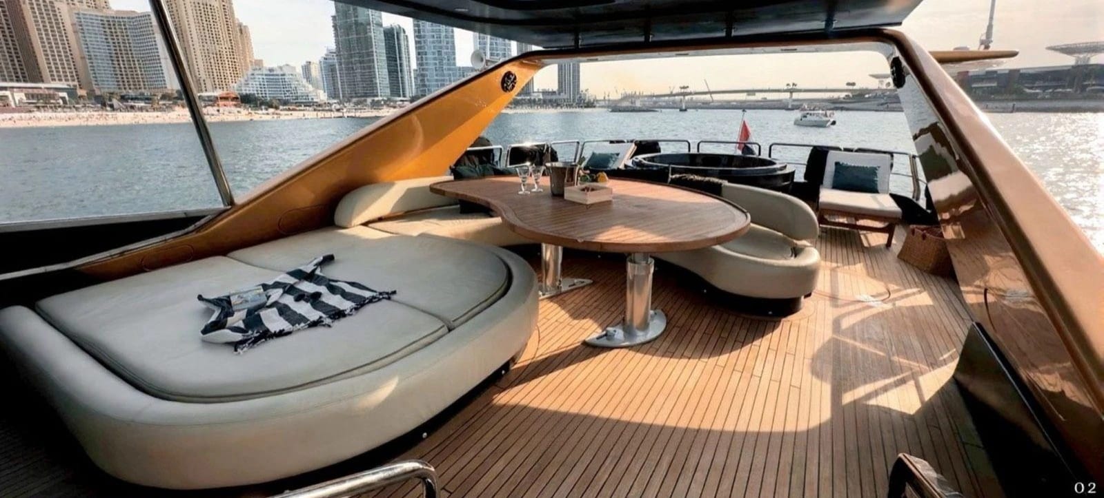 Aria Yacht yacht detail in Dubai — thumbnail 2