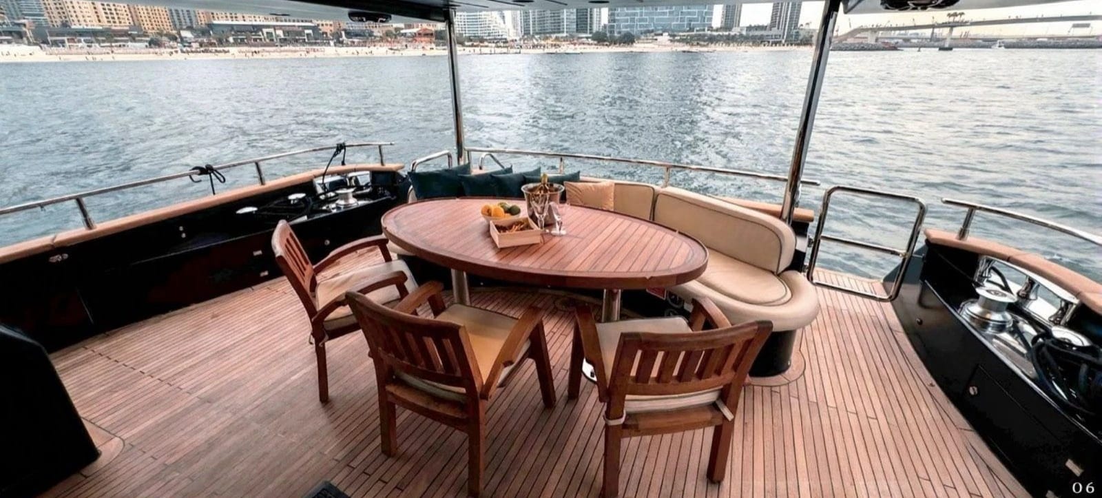 Aria Yacht yacht detail in Dubai — thumbnail 6
