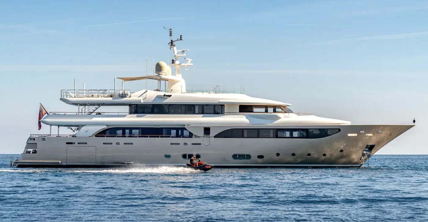 Azara X150 Super Yacht (Tri-Deck) yacht detail in Dubai — thumbnail 1