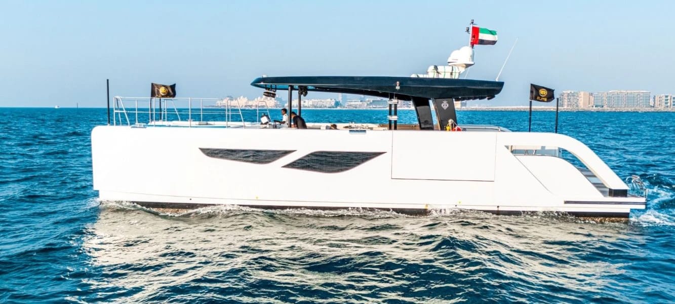 Azure X650 Pool Yacht yacht detail in Dubai — thumbnail 5