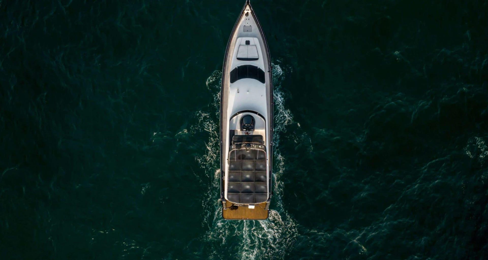 Black Helsink 95 Yacht yacht detail in Dubai — thumbnail 2