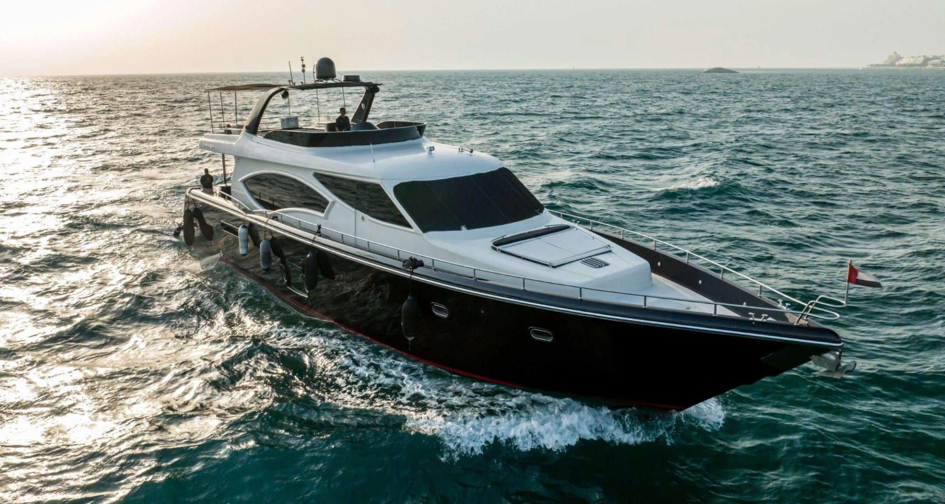 Black Helsink 95 Yacht yacht detail in Dubai — thumbnail 5