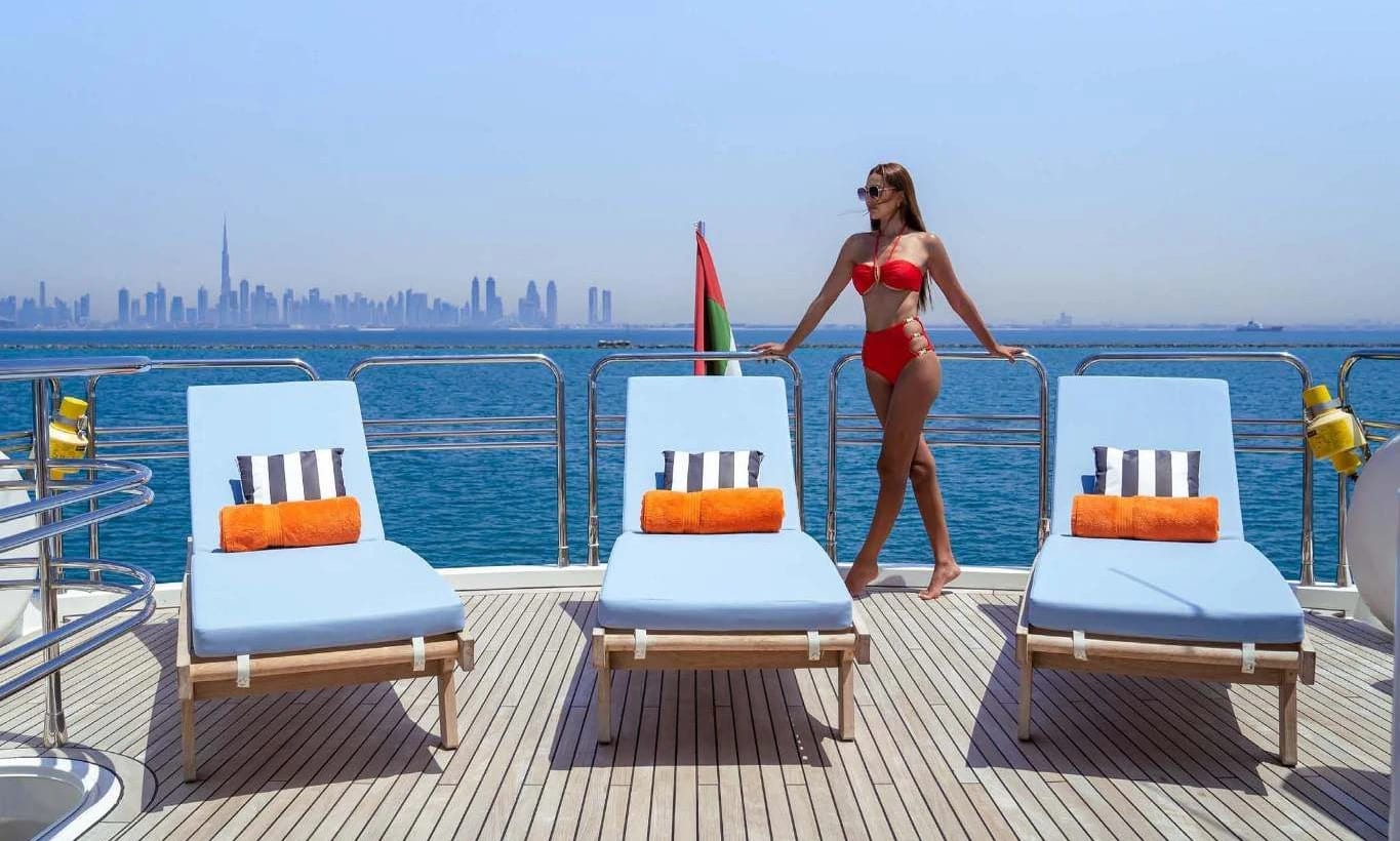 Black Predator Sport 105 Yacht yacht detail in Dubai — thumbnail 5