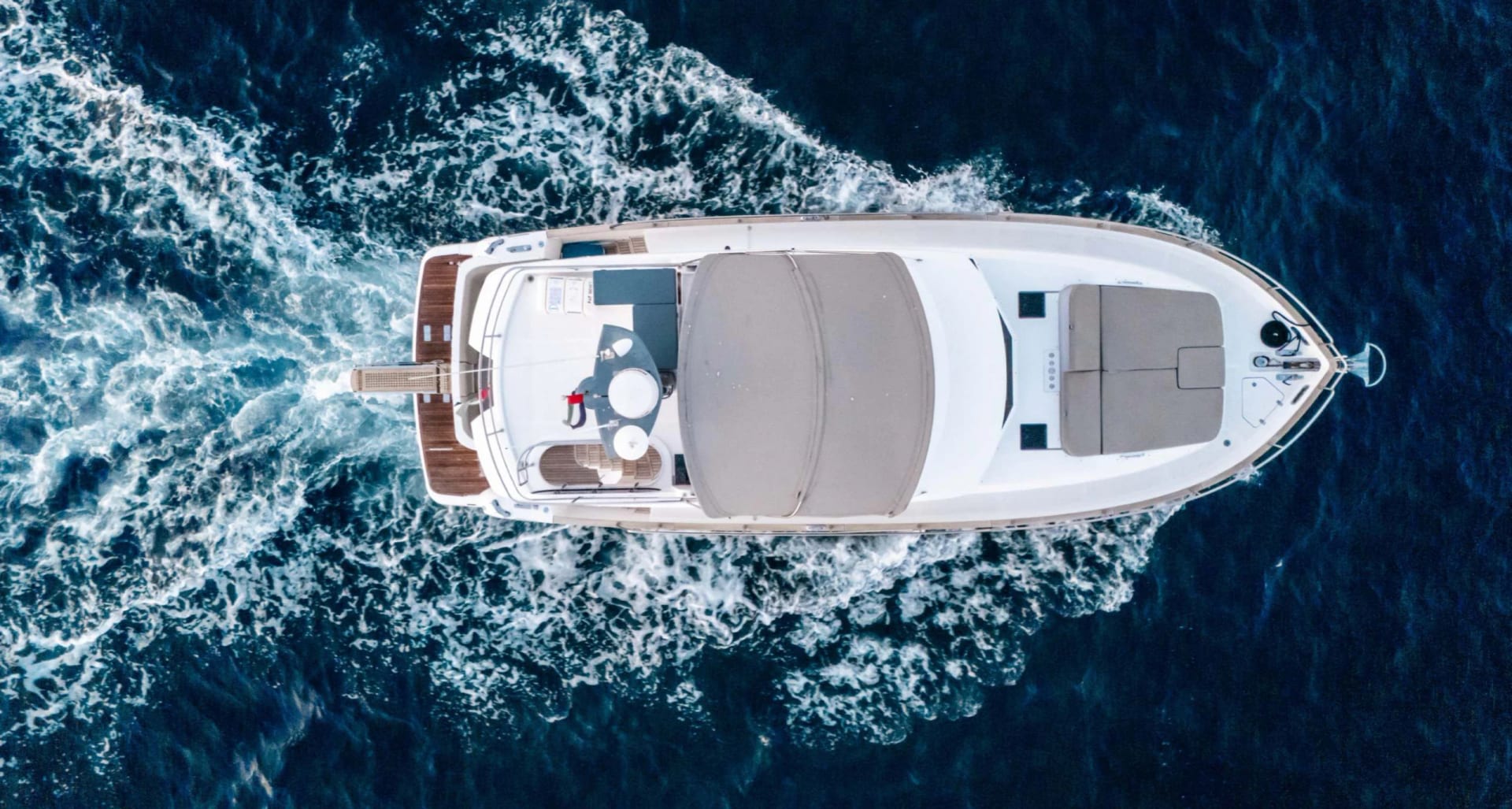 Brand New Azarro X2 Yacht yacht detail in Dubai — thumbnail 4