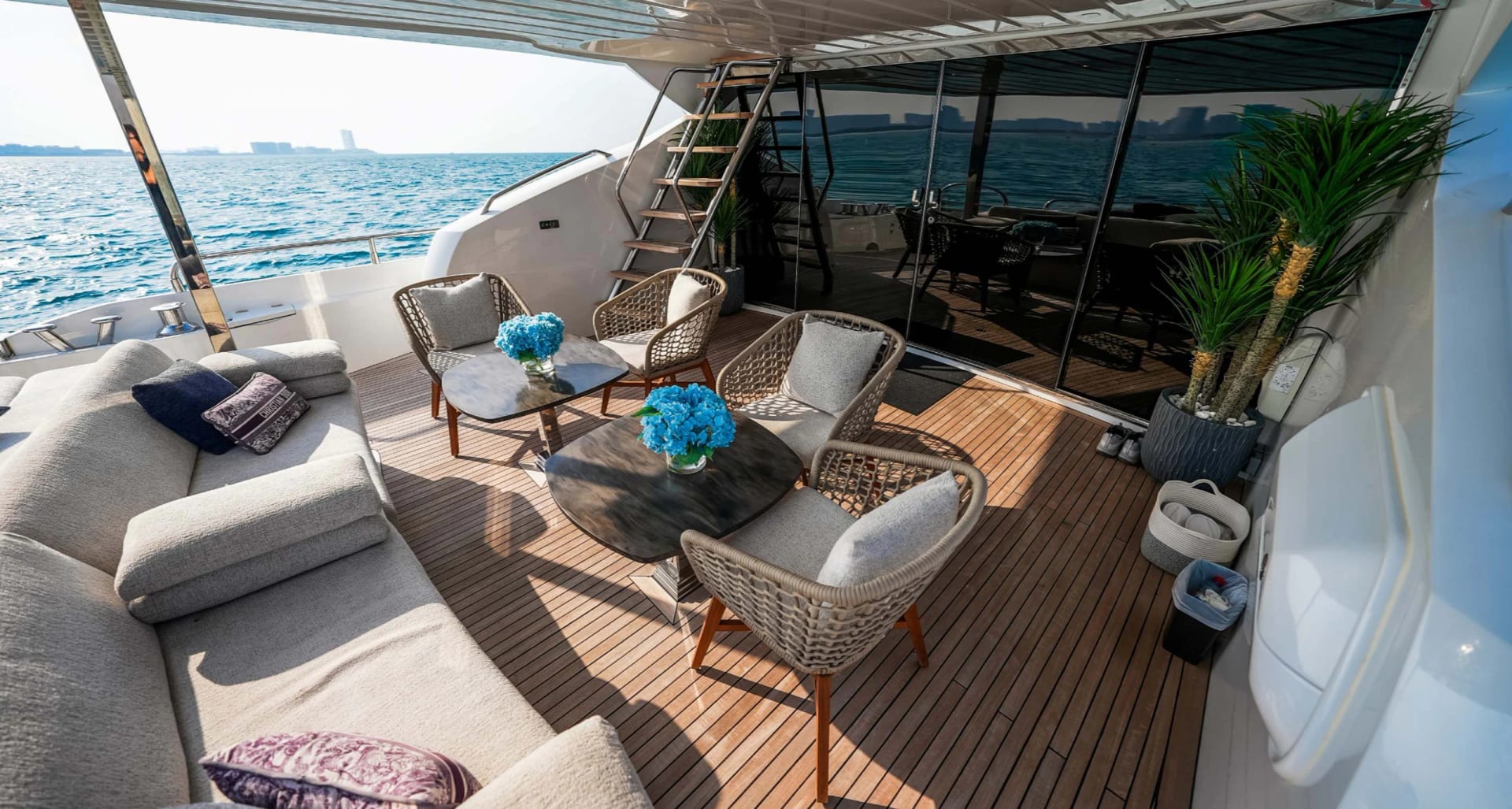 Brand New Predator XA-1 Sport Yacht yacht detail in Dubai — thumbnail 8