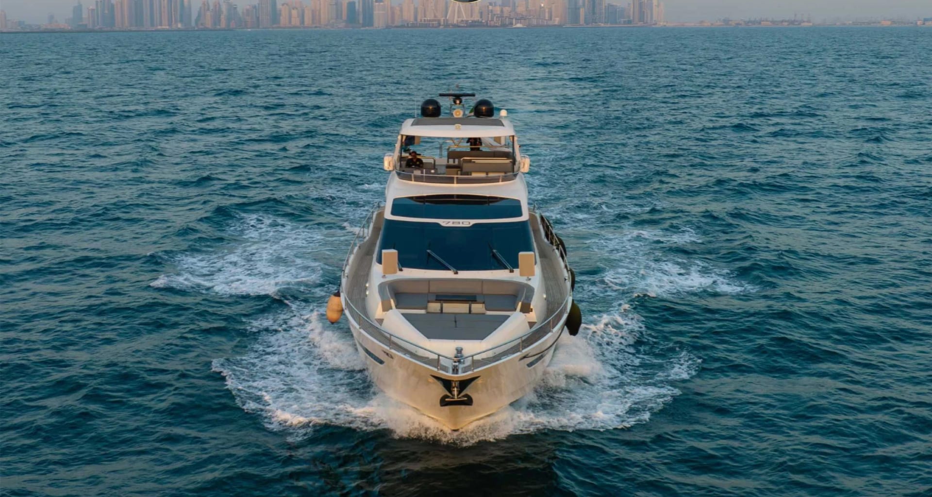 Diamond Apollo 100 Yacht yacht detail in Dubai — thumbnail 3