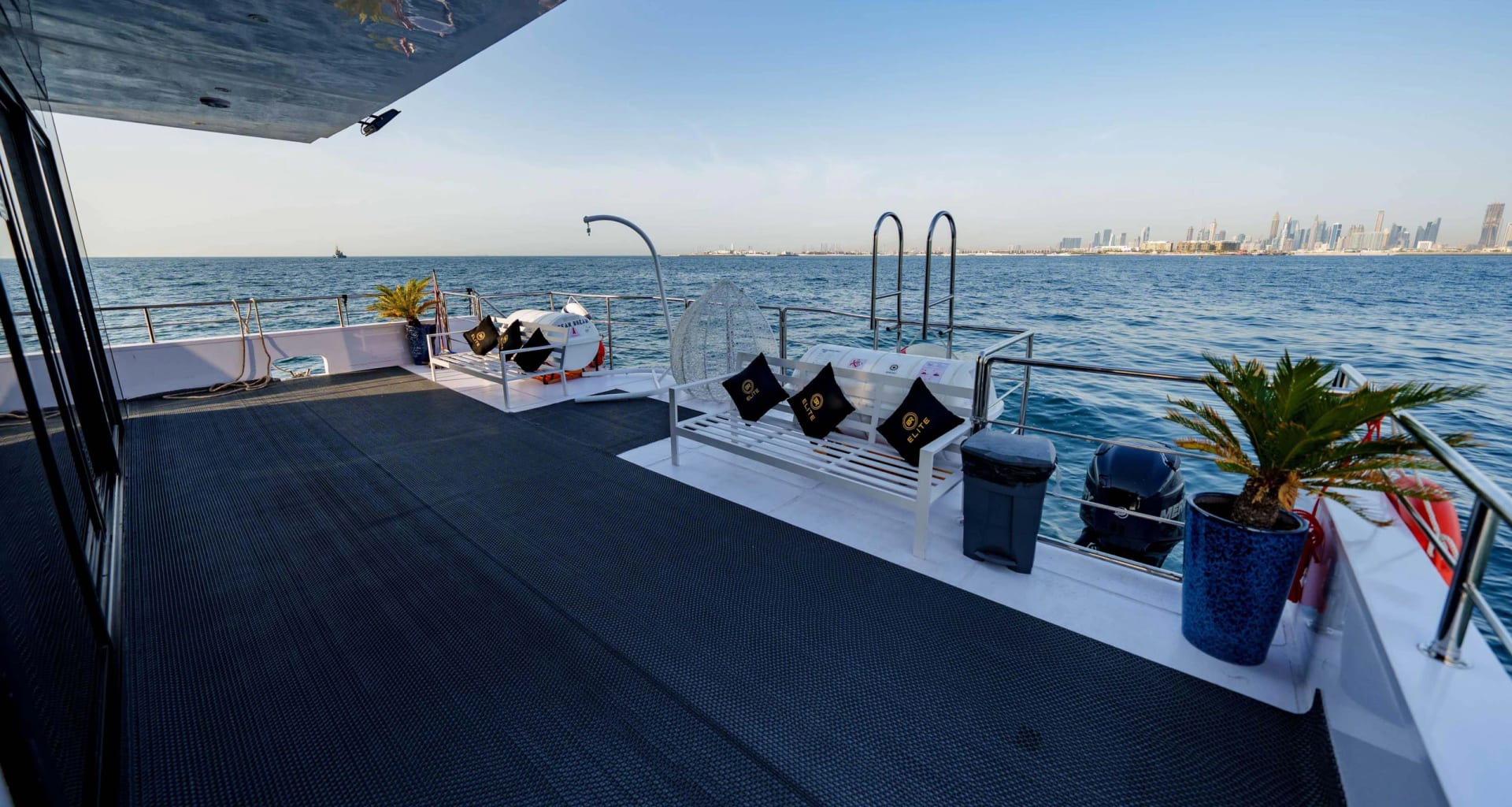 Diamond Event 120 Yacht yacht detail in Dubai — thumbnail 5