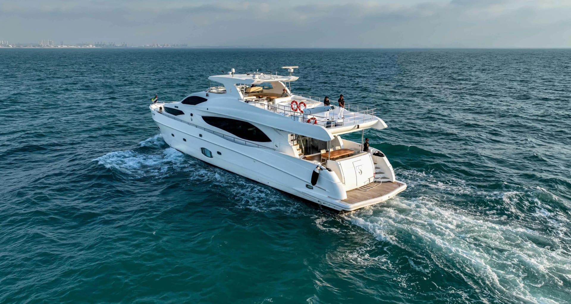 Diamond Tokiyo 105 Yacht yacht detail in Dubai — thumbnail 2