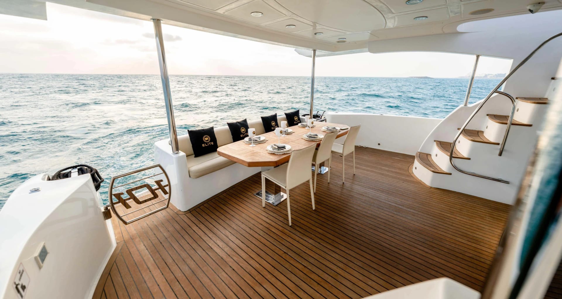 Diamond Tokiyo 105 Yacht yacht detail in Dubai — thumbnail 5