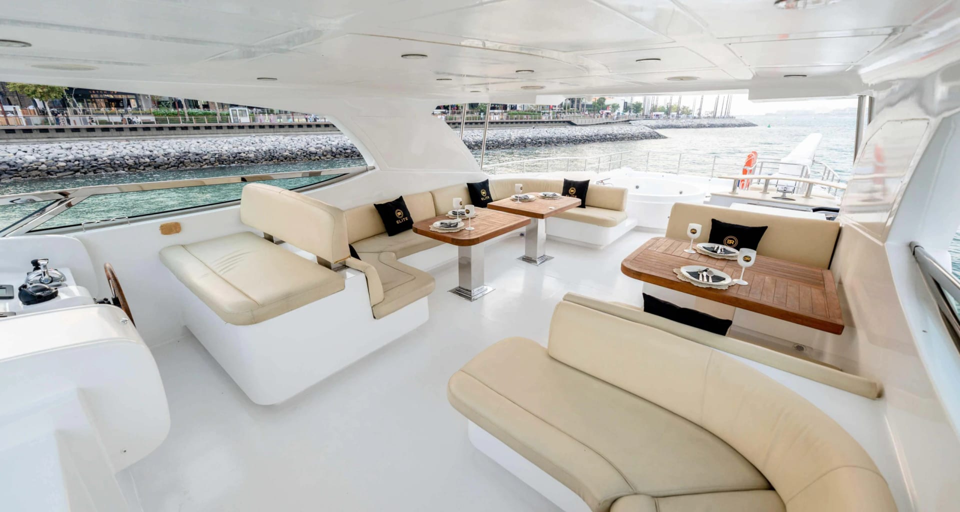 Diamond Tokiyo 105 Yacht yacht detail in Dubai — thumbnail 8