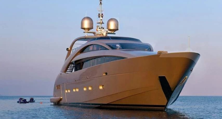 Freedom Super Yacht 120 yacht detail in Dubai — thumbnail 4