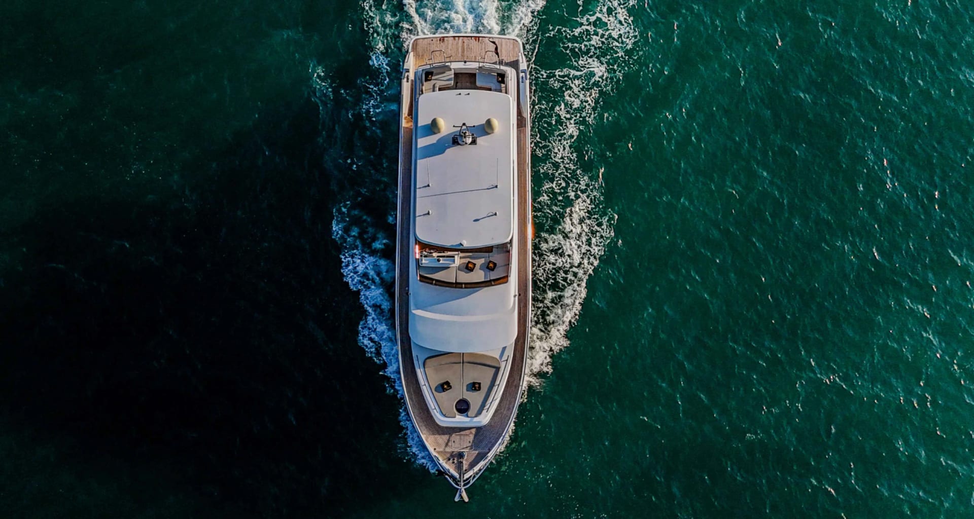 Montclaire X-70 Yacht yacht detail in Dubai — thumbnail 4