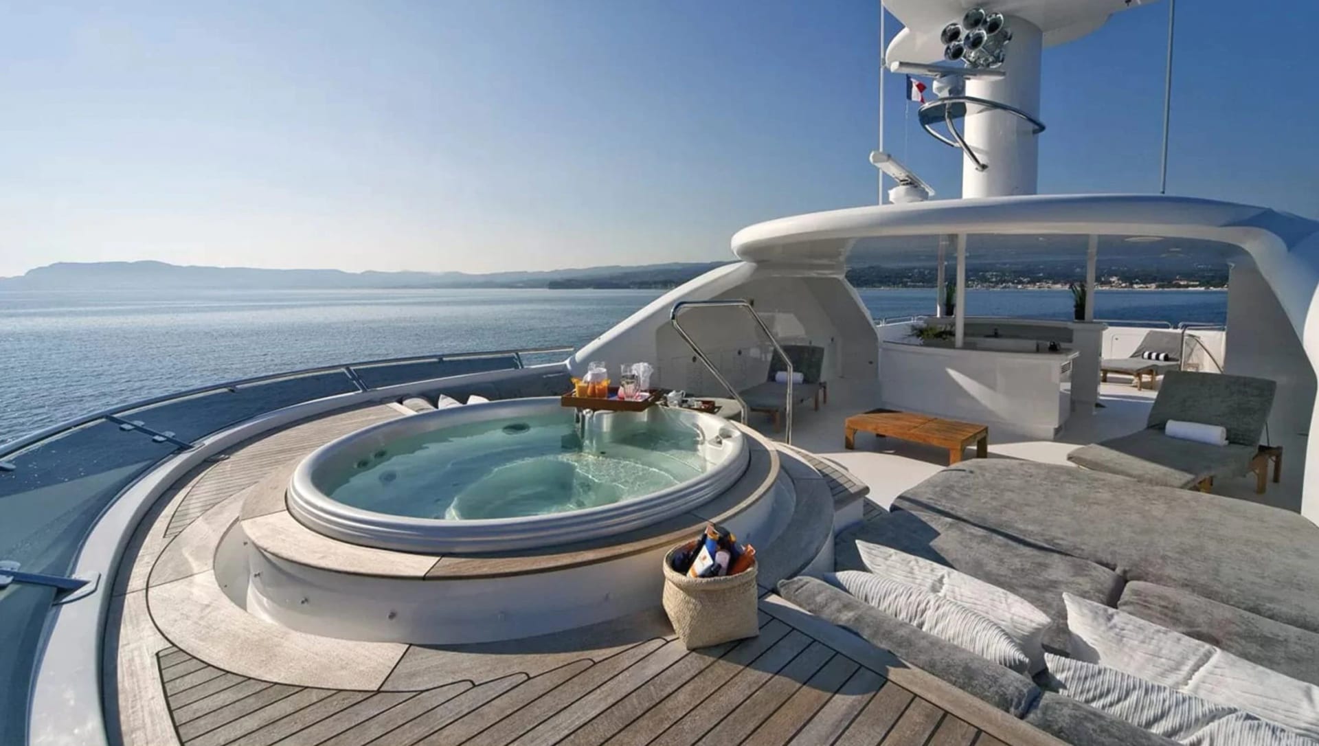 Noble Commander 180 Yacht yacht detail in Dubai — thumbnail 3