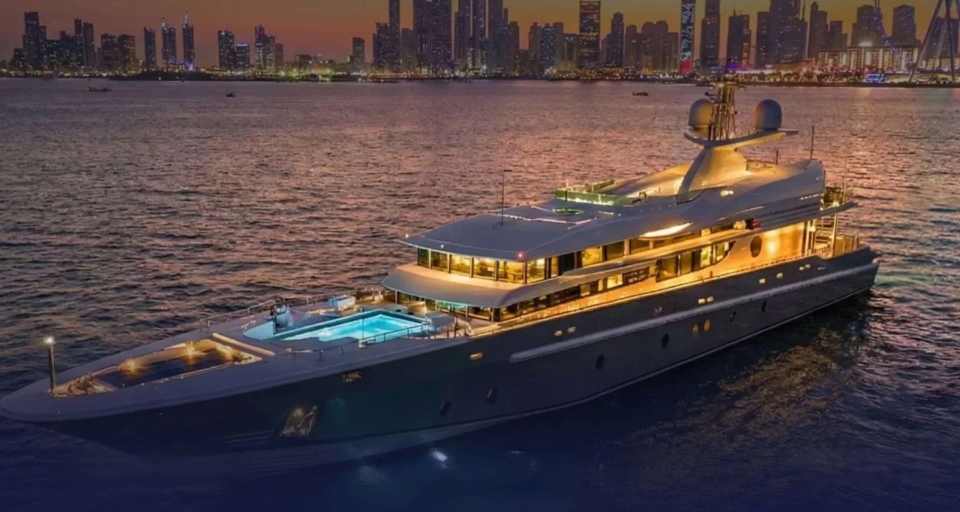 Ocean Fast X-165 Mega Pool Yacht yacht detail in Dubai — thumbnail 1