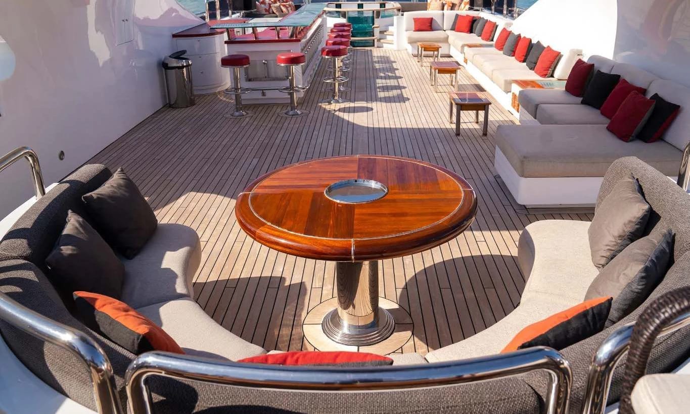 Opulent 50M Superyacht Yacht yacht detail in Dubai — thumbnail 4