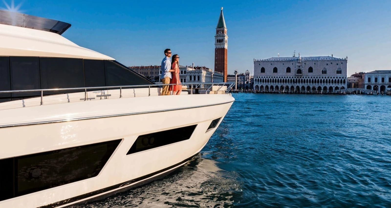 Predator Ferretti 670x Yacht yacht detail in Dubai — thumbnail 8