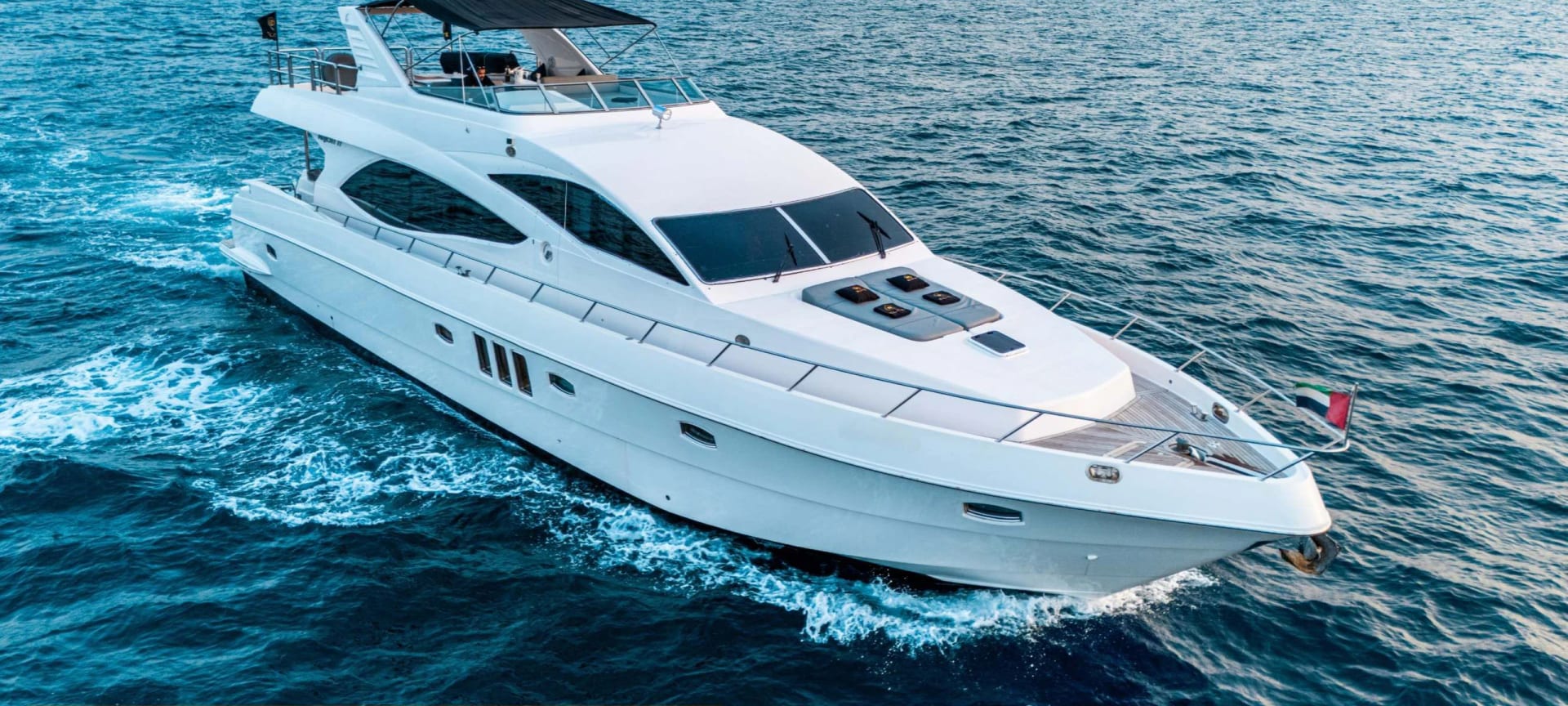 White Grande 80 Yacht yacht detail in Dubai — thumbnail 4