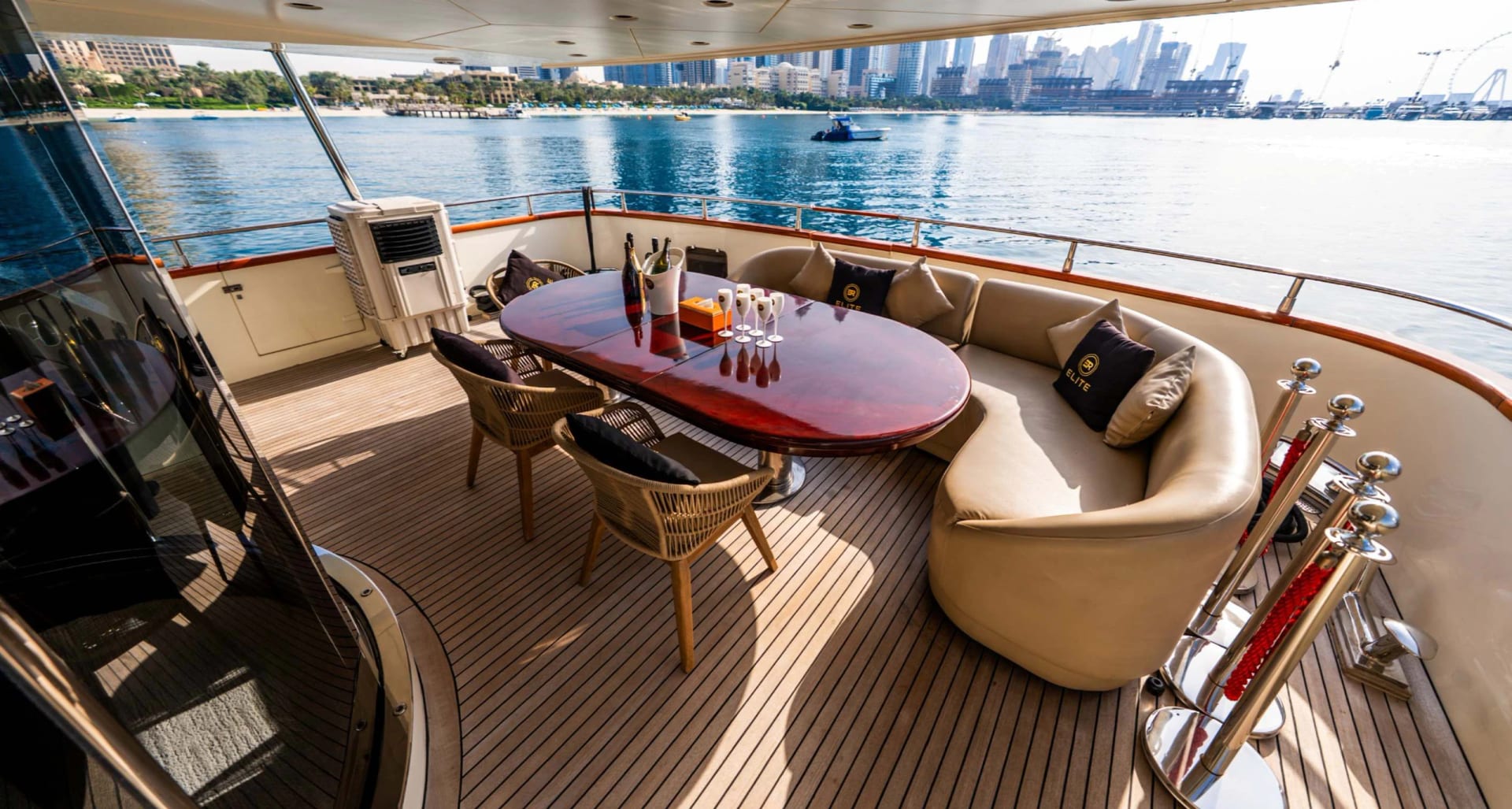 XA1 Jacuzzi Azimut Super Yacht yacht detail in Dubai — thumbnail 7
