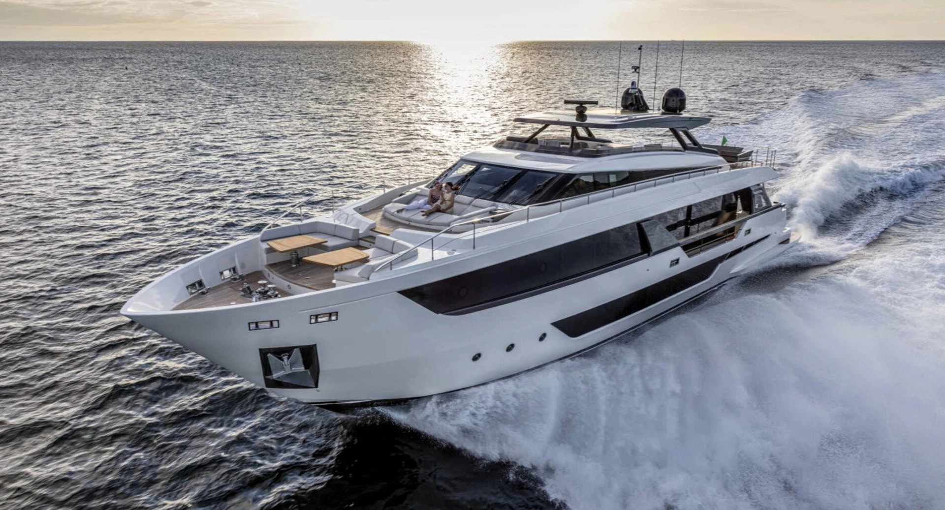 Ferretti Predator 780x Yacht private yacht in Dubai — exterior view 1